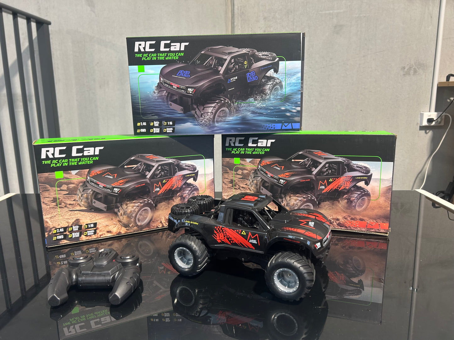 RC Amphibious Stunt Vehicle – Medium Size, All-Terrain & All-Water Fun!